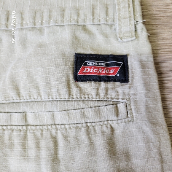 Dickies men beige shorts size 38 - Picture 8 of 10
